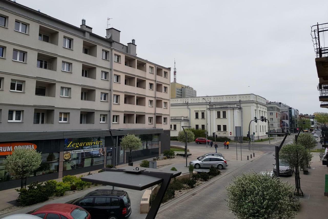Apartament "Cleopatra 5" Przy Rynku Z Parkingiem, Faktury Vat Appartement Kielce Buitenkant foto